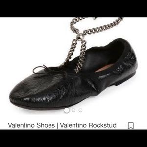 Beautiful Valentino flats
